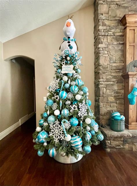 2021 Olaf Christmas Tree | Christmas, Christmas tree themes, Christmas tree