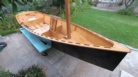 Goat Island Skiff - building a plywood sailing boat Wooden Boat Kits ...