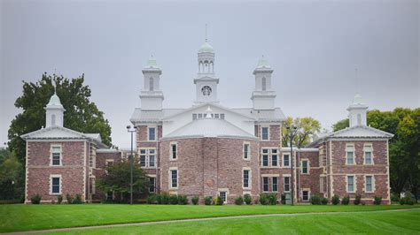 University of South Dakota faculty condemn antisemitism, Islamophobia