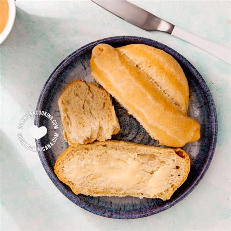 Pan de Agua [Recipe + Video] Dominican Breakfast Bread Rolls