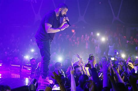 Ticketmaster Goes Gordon Gekko With Drake, 21 Savage 'It's A Blur Tour ...