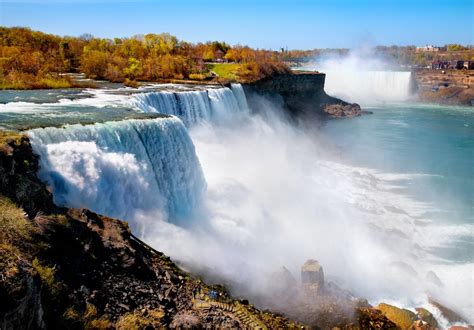 Must Visit The Breathtaking Niagara Falls