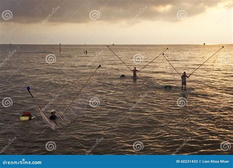 Fihsing in mekong delta editorial stock photo. Image of mekong - 60231433