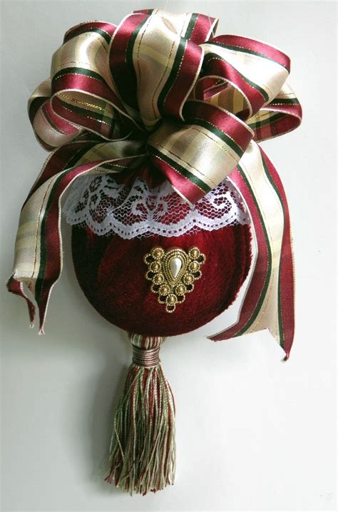 Elegant Victorian Christmas Ornament | Traditional Christmas ...