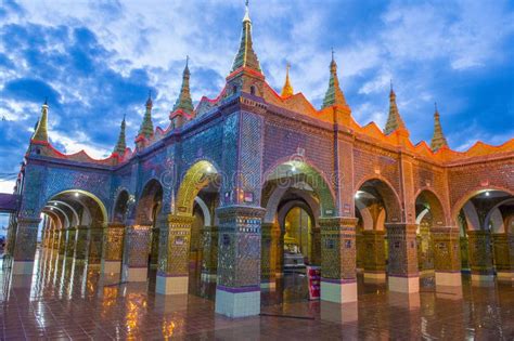 Mandalay Hill Myanmar editorial stock photo. Image of carving - 109737428