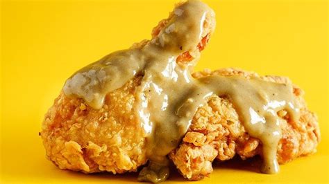 Golden Fried Chicken Recipe | Yummy.ph