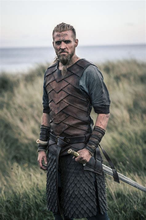 Tobias Santelmann, Season 2 | Viking costume, The last kingdom, Larp ...