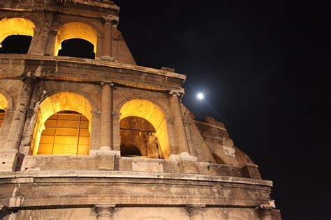 Colosseum Night Tour & Ticket - Expert Guides - City Wonders