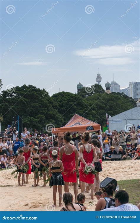 Aboriginal People Performing Traditional Aboriginal Corroboree Dance at Yabun Editorial Stock ...