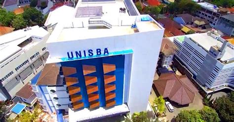 10 Universitas Terbaik di Bandung, Peringkatnya Semakin Kompetitif ...