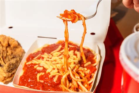 Jollibee menu, price, taste test, review - Business Insider