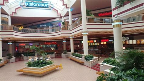 [Images] You Can Hang Out at the Real Mall in Georgia That Became the Starcourt Mall for “Str ...