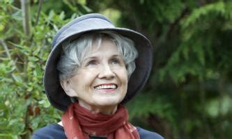 Alice Munro Biography, Alice Munro's Famous Quotes - Sualci Quotes 2019