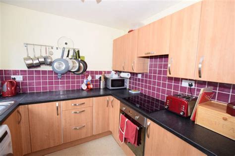 Adams Way, Alton, Hampshire 2 bed apartment - £199,950