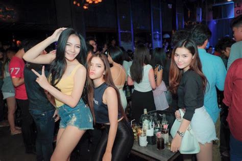 Bars Night clubs Soapy and Rock and Roll Some thing for everyone in UdonThani. Another great ...