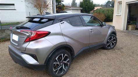 TOYOTA C-HR d'occasion 1.8 HYBRID 122H 100 GRAPHIC 4X2 E-CVT BVA ...