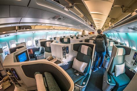 Cathay Pacific A330 Business Class Review [Sydney > Hong Kong]