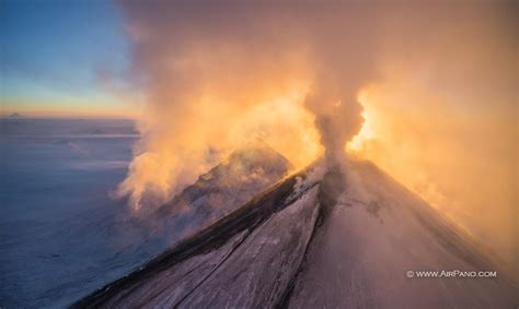 Klyuchevskaya Sopka Volcano (AP) | Special Information | Russia | Asia in Global-Geography