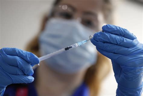 BioNTech CEO confident vaccine will work on UK variant