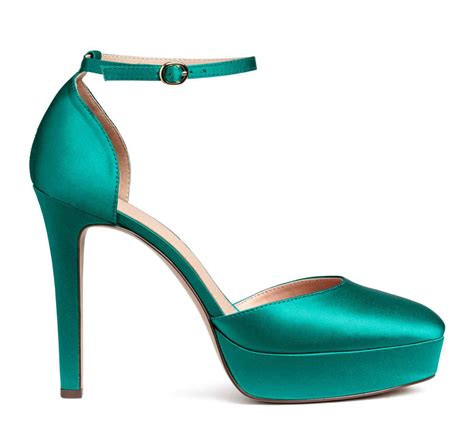 H&M green satin platform sandals > Shoeperwoman