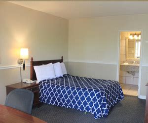 Alpine Inn rooms and amenities in Rockford Il