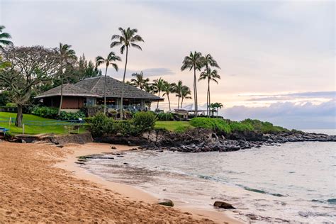 15 HONEST Pros & Cons of Living in HAWAII (Helpful Local's Guide)