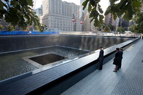 File:Obama Bush at National 911 Memorial.jpg - Wikimedia Commons