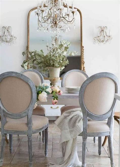 37 Charming French Country Dining Rooms