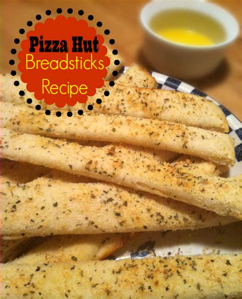 It's A Mom's World: Pizza Hut Breadsticks Recipe