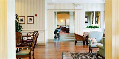 DoubleTree by Hilton Hotel Savannah Historic District | Travelzoo