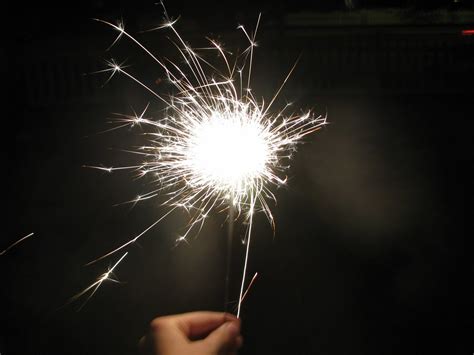 Fireworks- sparklers- photography Sparkler Photography, Love Photography, Big Love, Sparklers ...