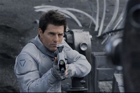 Watch this: Tom Cruise faces off with Morgan Freeman in post-apocalyptic 'Oblivion' trailer ...