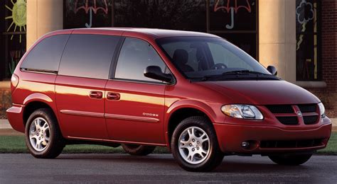 Dodge Caravan IV (2000-2007) технические характеристики, фото и обзор