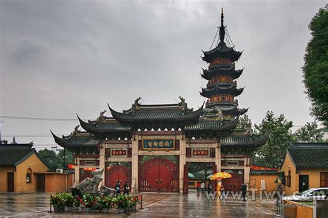 Longhua Temple in Shanghai - 2008 - Hello, China! | Shanghai, Chinese ...