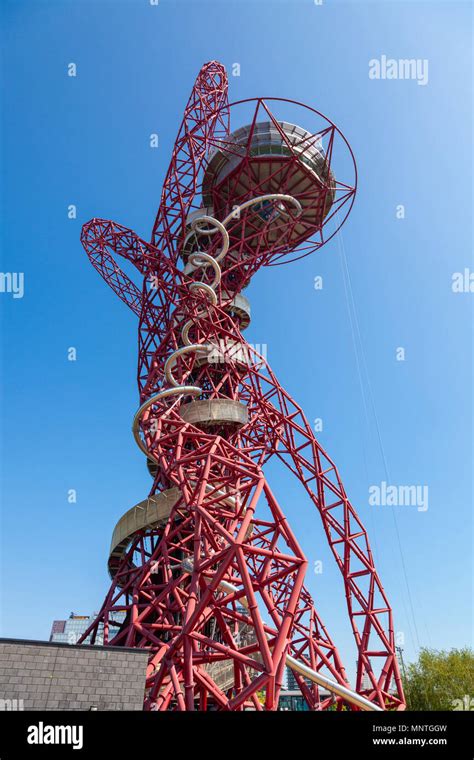 London olympic orbit slide hi-res stock photography and images - Alamy