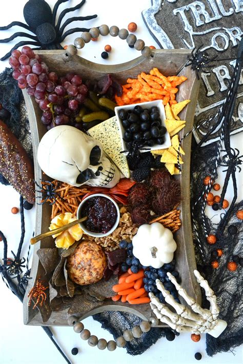 Halloween Charcuterie Board Candy 2022 – Get Halloween 2022 Update