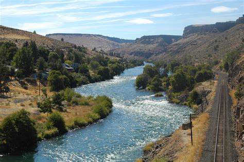 Deschutes River - Maupin, Oregon | The city of Maupin exists… | Flickr