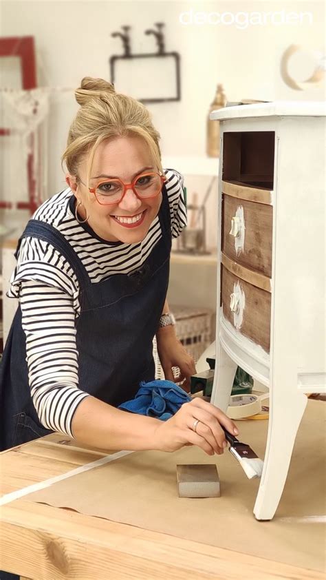 Pintamos un mueble con pintura a la tiza en dos colores: ¡Efecto ...