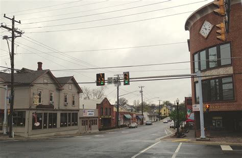 New Businesses Sign Leases in Downtown Herndon | Herndon, VA Patch