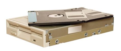 What are Floppy Disks? (with pictures)