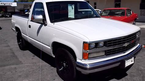 1989 Chevrolet C1500 - YouTube