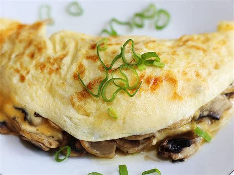 Eggs, Cheese, and Mushroom Omelet Recipe and Nutrition - Eat This Much