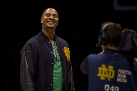 LaPhonso Ellis: 5 things to know about the ESPN broadcaster, NBA and Notre Dame star