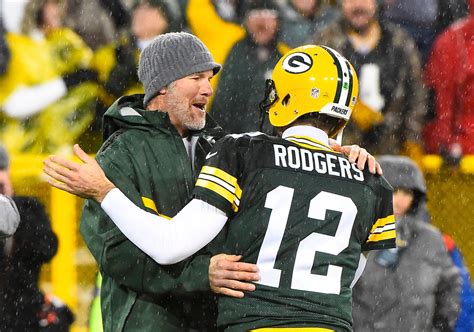 Brett Favre Calls Aaron Rodgers "Best Playmaker We've Ever Seen" - Zone ...