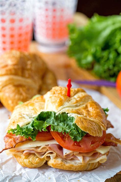 California Club Croissant Sandwich - easy lunch recipe that is so tasty ...