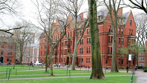 Top! Bahasa Indonesia Diajarkan di Universitas Harvard - bandungmu.com