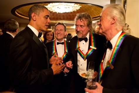 File:Barack Obama speaks to Led Zeppelin.jpg - Wikimedia Commons