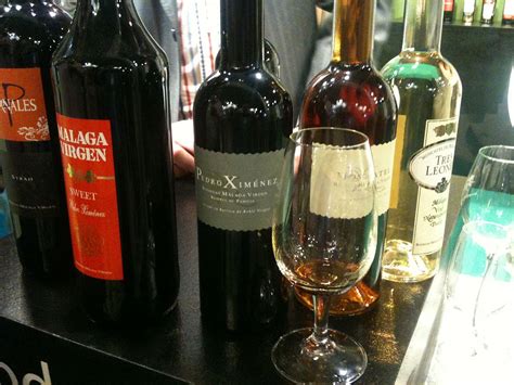 Malaga (wine) - Wikipedia