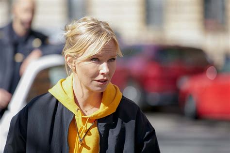 'Law & Order: SVU' Star Kelli Giddish Exits Series After 12 Seasons ...