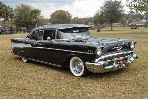 1957 CHEVROLET BEL AIR CUSTOM 4 DOOR HARDTOP